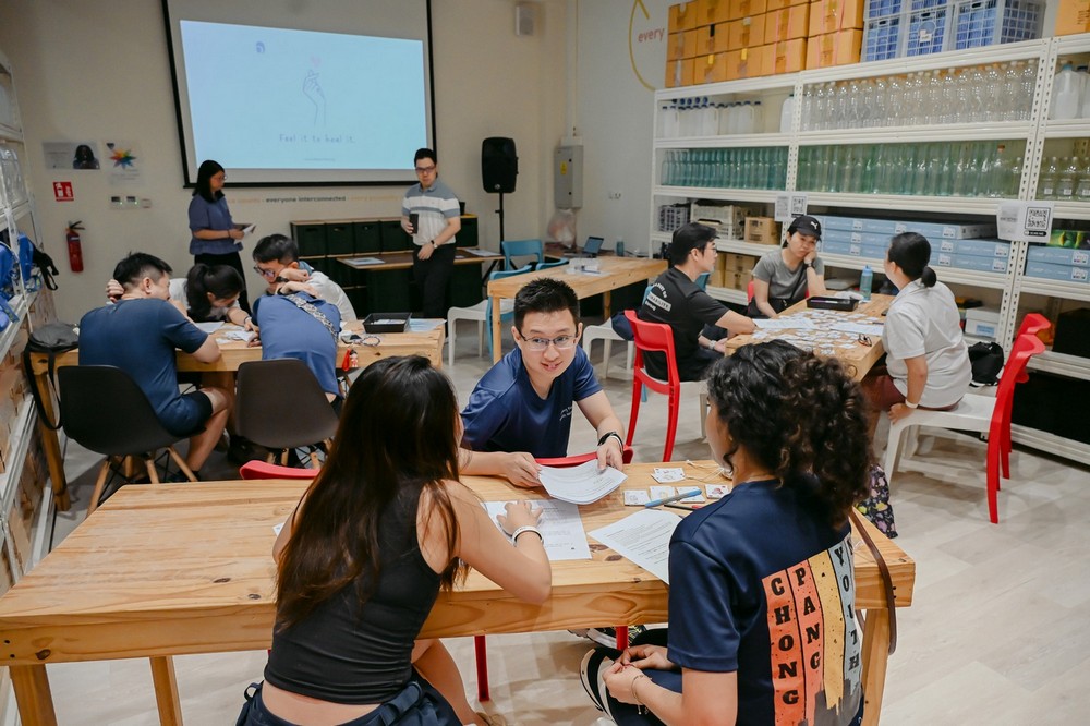 在“情绪休息”体验区，与会者了解到情绪不分好与坏，学会识别和表达的技巧。摄/ 蔡佑良